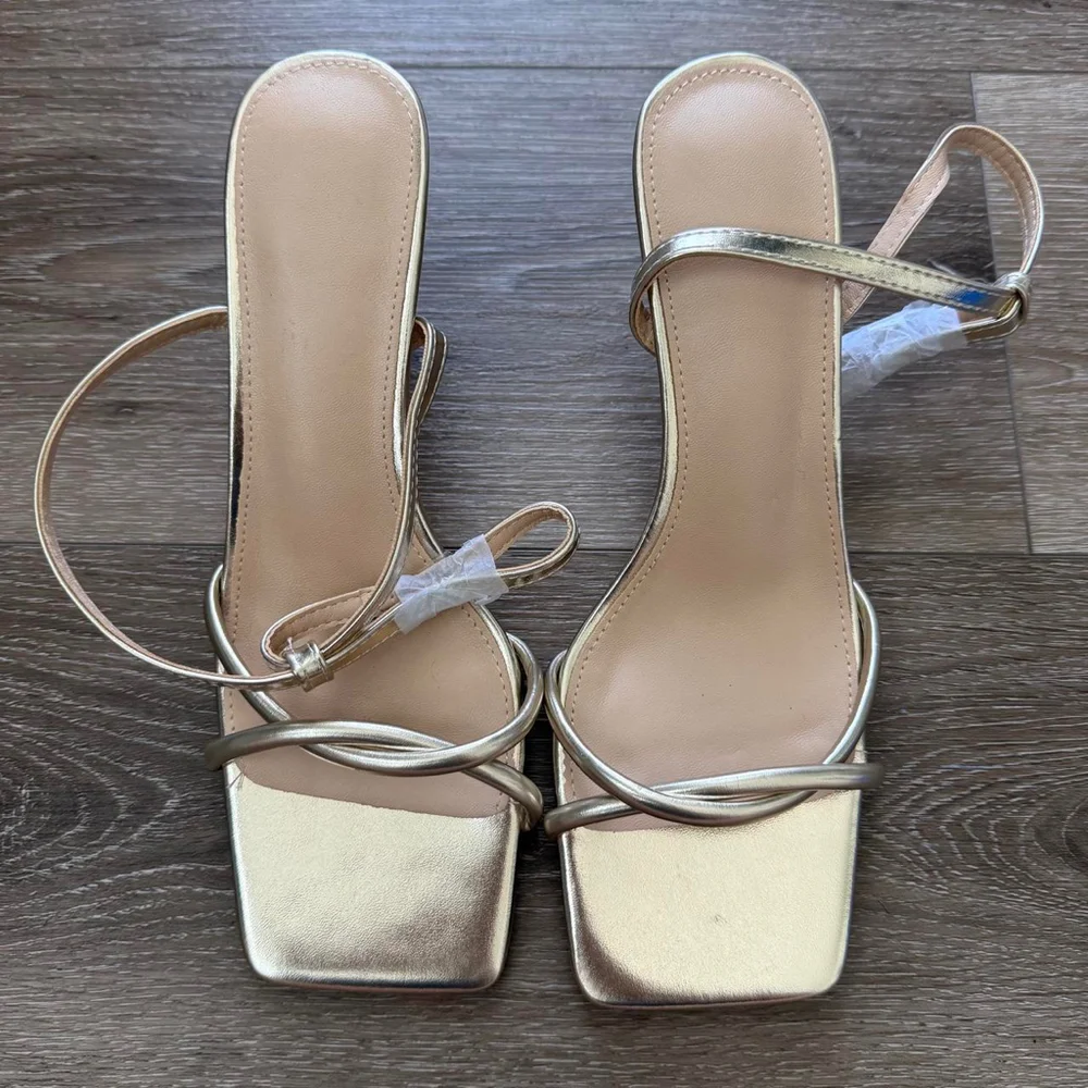 Gold metallic strappy sandals with square toe and ankle strap Size 9.5